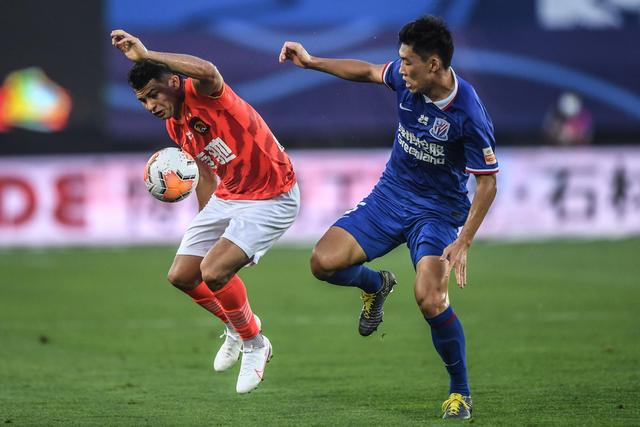 塔图姆25+10+9霍福德22+15 绿军4-1淘汰骑士